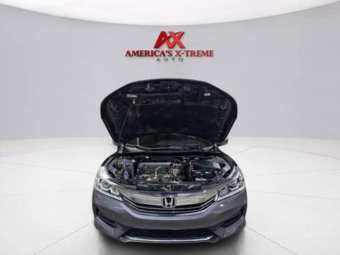 Used 2017 Honda Accord Sport image 28