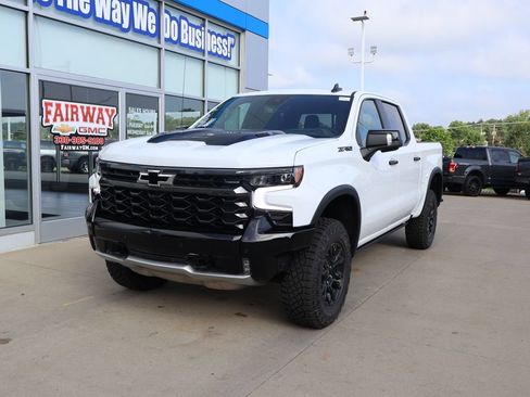 New 2026 Chevrolet Silverado 1500 ZR2 w/ Dark Appearance Package AWD/4WD image 6