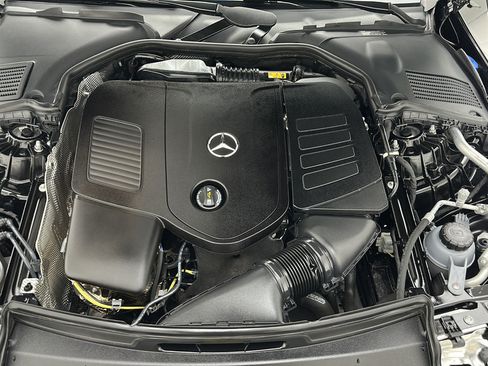 Used 2025 Mercedes-Benz C 300 4MATIC Sedan image 22
