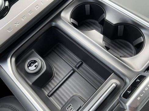 New 2026 Ford Expedition Active image 20