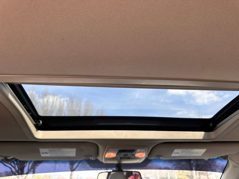 Used 2015 Toyota Sienna XLE image 20