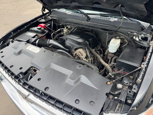 Used 2010 Chevrolet Silverado 2500 LT AWD/4WD image 21