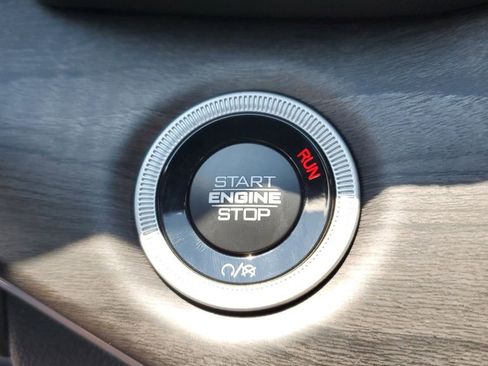 New 2025 Jeep Grand Cherokee Limited w/ Black Appearance Package image 27