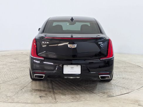 Used 2018 Cadillac XTS Luxury w/ Driver Awareness Package image 10