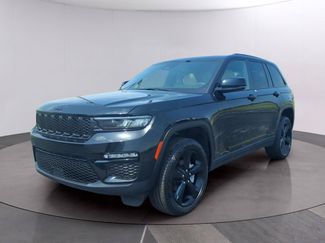 Used 2025 Jeep Grand Cherokee Limited w/ Black Appearance Package RWD video 1