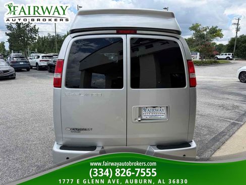 Used 2019 Chevrolet Express 2500 Extended w/ Enhanced Convenience Package RWD image 5