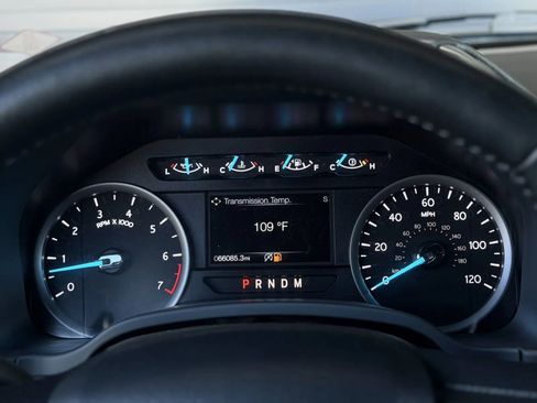 Used 2019 Ford Expedition Max XLT image 29