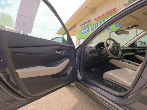 Used 2024 Honda Accord EX image 22