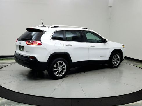 Used 2019 Jeep Cherokee Latitude Plus w/ Travel & Safety Group FWD image 5