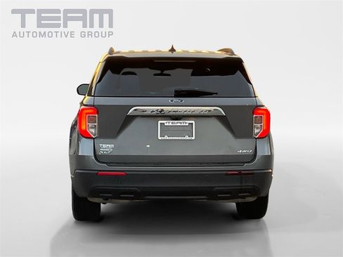 Used 2023 Ford Explorer XLT image 6
