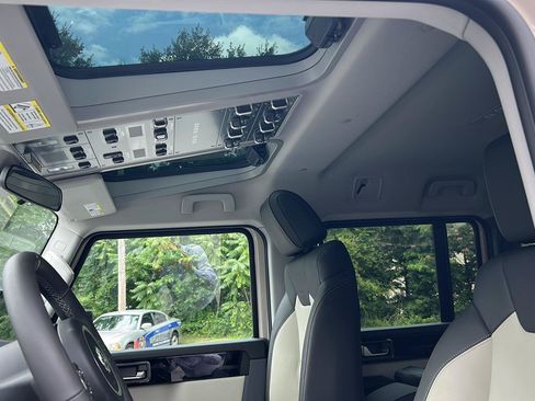 New 2025 INEOS Grenadier AWD/4WD image 12