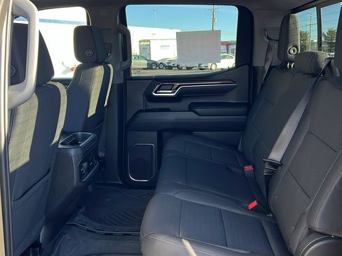 Certified 2025 Chevrolet Silverado 1500 LT Trail Boss w/ Convenience Package II image 15