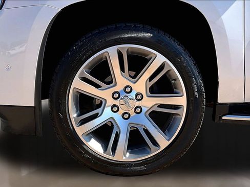 Used 2020 Cadillac Escalade Luxury AWD/4WD image 8