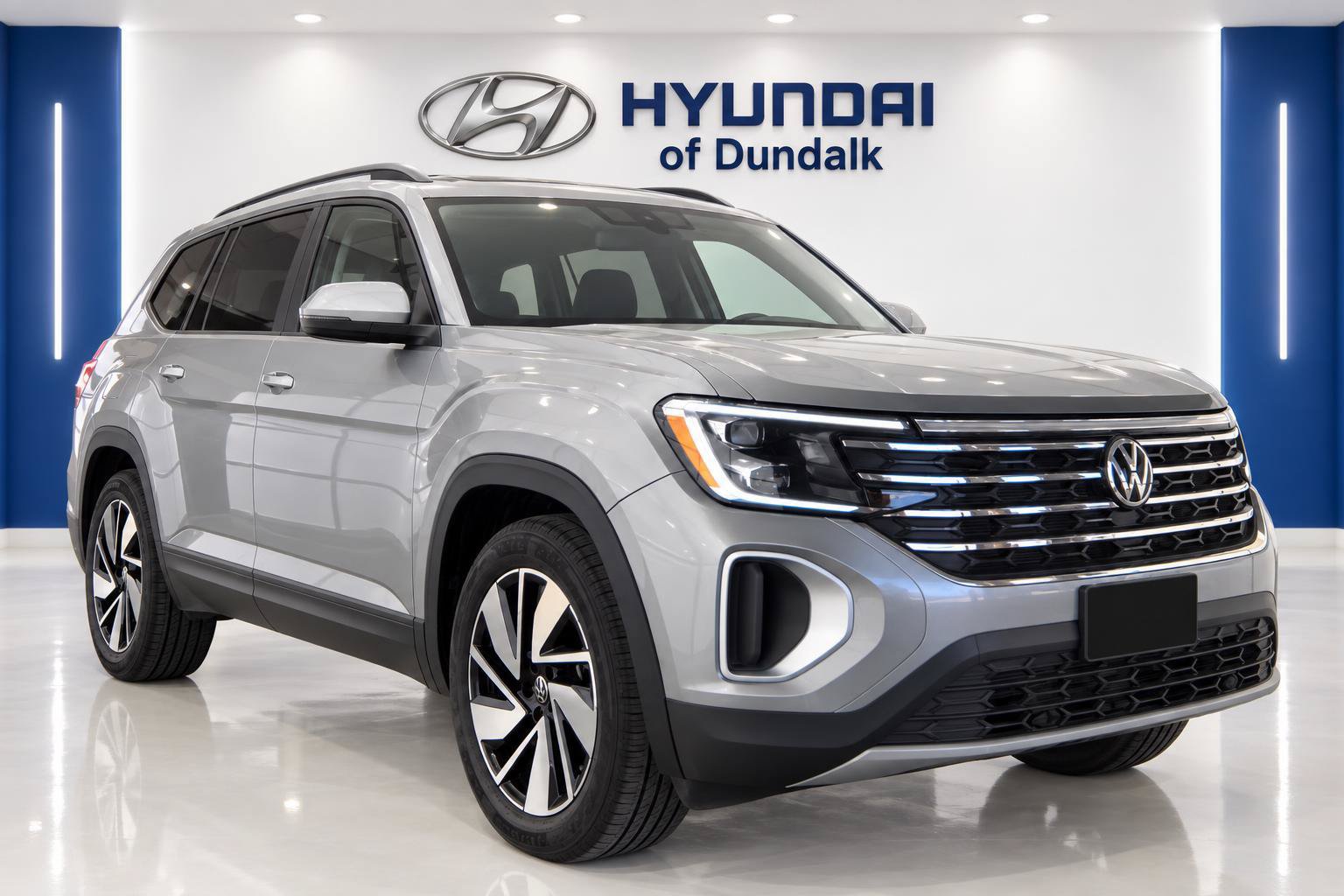 Used 2026 Volkswagen Atlas SE FWD image 3