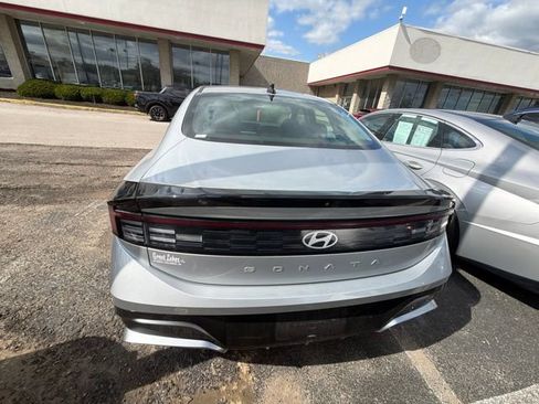 Certified 2026 Hyundai Sonata SEL FWD image 4