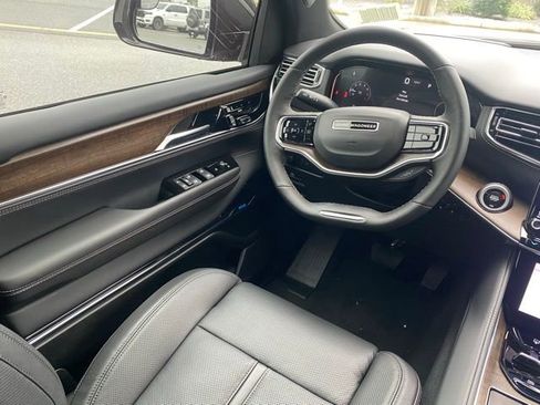 New 2024 Jeep Grand Wagoneer Series I w/ HD Trailer Tow Package image 37