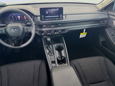 Used 2025 Honda Accord SE image 34