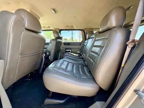 Used 2004 HUMMER H2 w/ Preferred Equipment Group AWD/4WD image 15