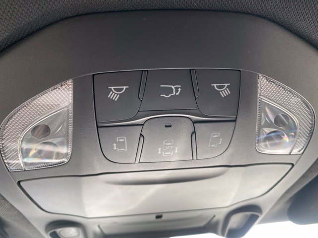 Used 2026 Chrysler Pacifica Limited w/ S Appearance Package FWD image 18