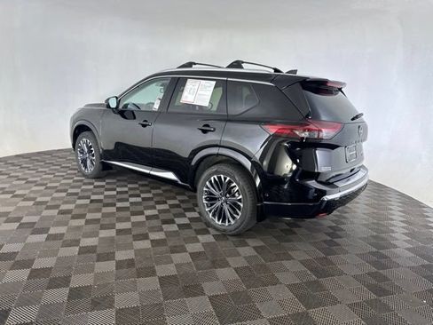 Certified 2025 Nissan Rogue Platinum w/ Platinum Premium Package AWD/4WD image 7