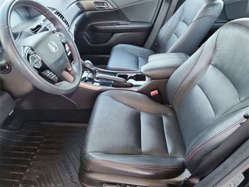 Used 2017 Honda Accord Sport Special Edition image 14
