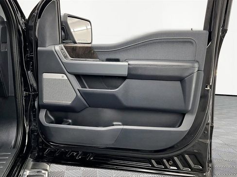 Used 2022 Ford F150 Lariat w/ Equipment Group 502A High image 25