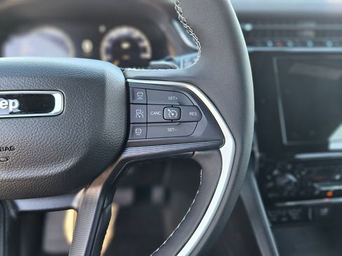 New 2025 Jeep Grand Cherokee L Altitude image 27