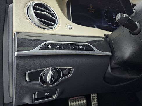 Used 2019 Mercedes-Benz S 560 Sedan image 8