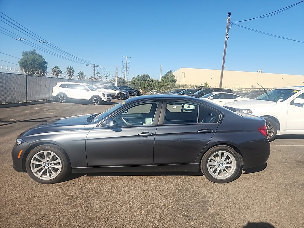 Used 2016 BMW 320i Sedan RWD image 10