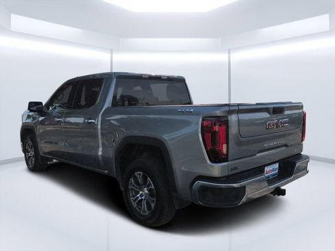 Used 2025 GMC Sierra 1500 SLT AWD/4WD image 5