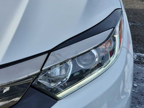 Certified 2022 Honda HR-V EX image 9