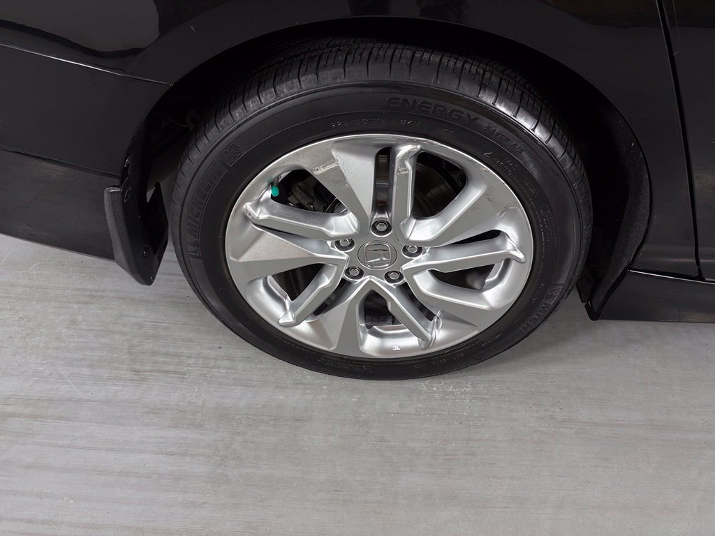 Used 2018 Honda Accord LX image 11