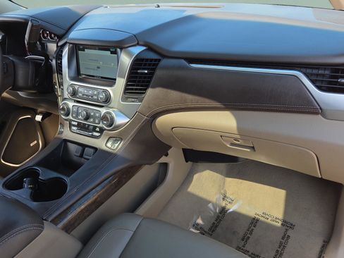 Used 2019 Chevrolet Tahoe LT RWD image 17