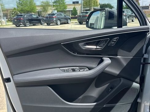 Used 2025 Audi Q7 3.0T Premium Plus w/ Premium Plus Package image 7