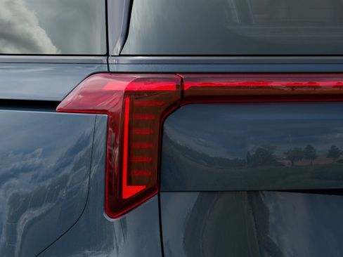 New 2026 Kia Carnival SX Prestige FWD image 11