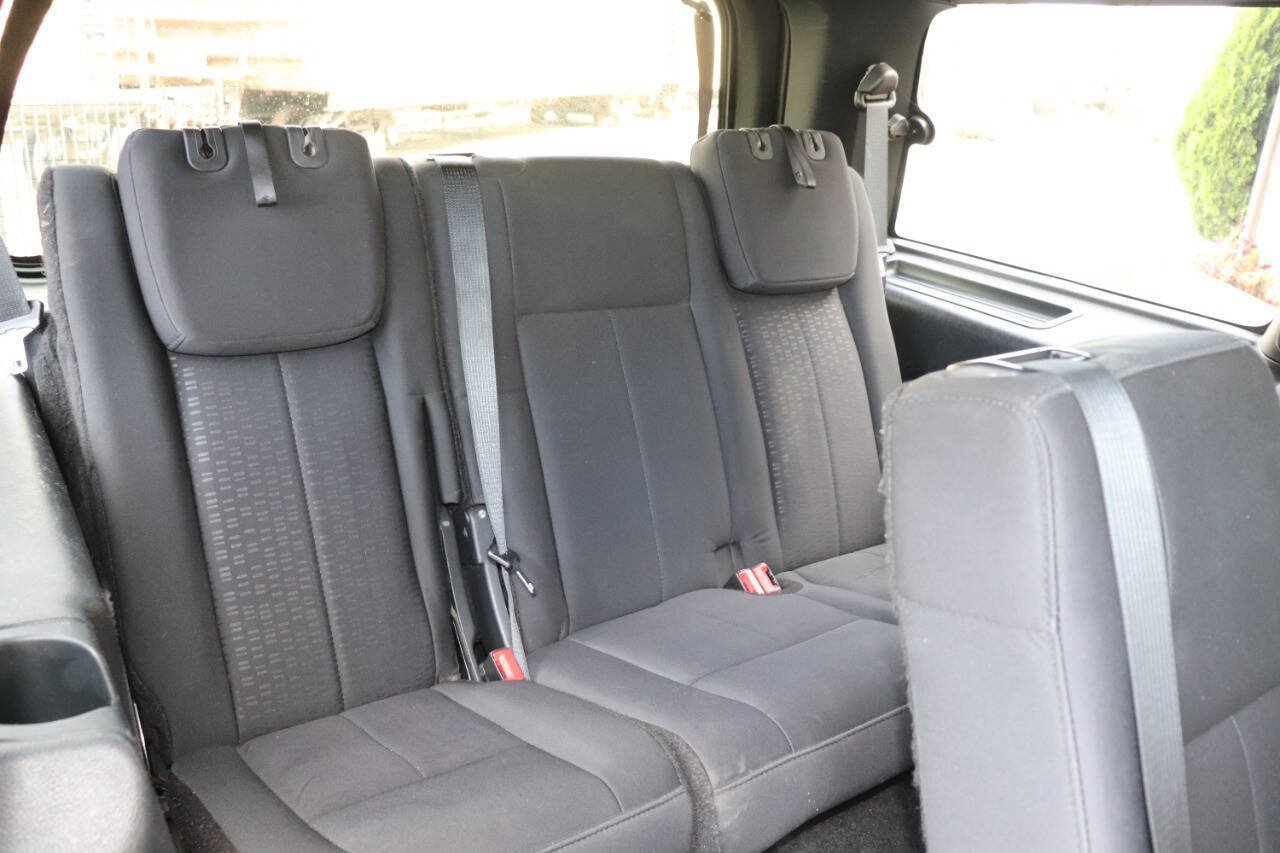 Used 2015 Ford Expedition XLT AWD/4WD image 38