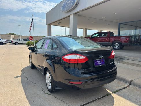 Used 2019 Ford Fiesta S FWD image 9