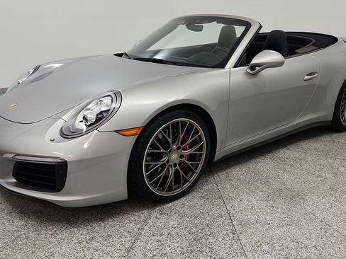 Used 2017 Porsche 911 Carrera 4S image 39