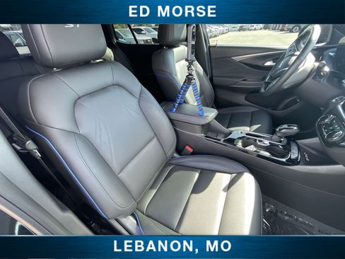 Used 2025 Buick Envista Sport Touring w/ Experience Buick Package FWD image 25