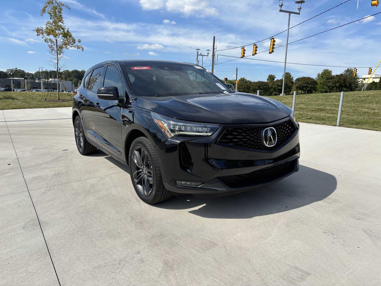 Used 2023 Acura RDX w/ Advance Package FWD image 2