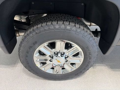 New 2026 Chevrolet Silverado 2500 High Country w/ High Country Premium Package AWD/4WD image 7