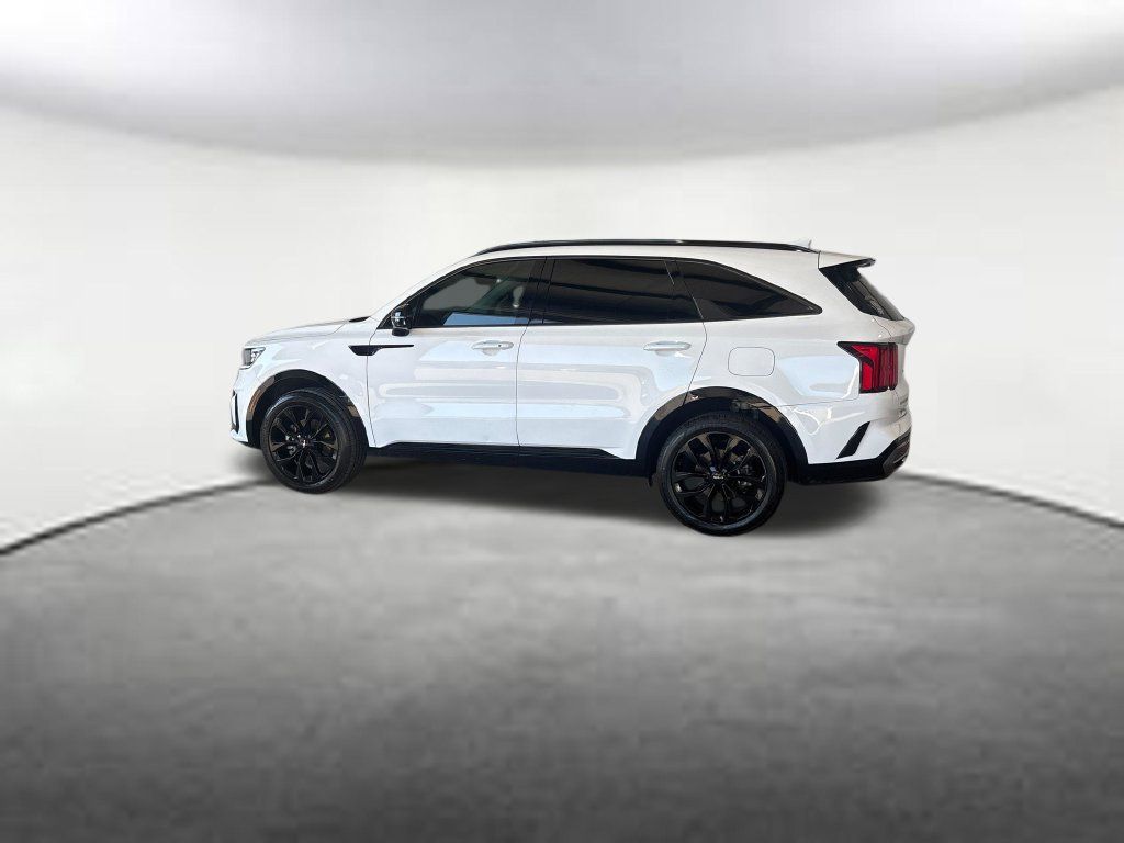 Used 2023 Kia Sorento SX AWD/4WD image 2