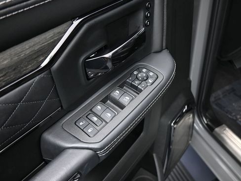 Used 2026 RAM 2500 Limited image 14