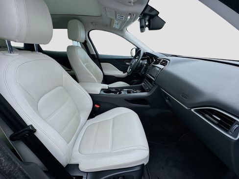 Used 2017 Jaguar F-PACE Prestige AWD/4WD image 21