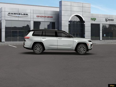 New 2026 Jeep Grand Cherokee L Summit AWD/4WD image 9