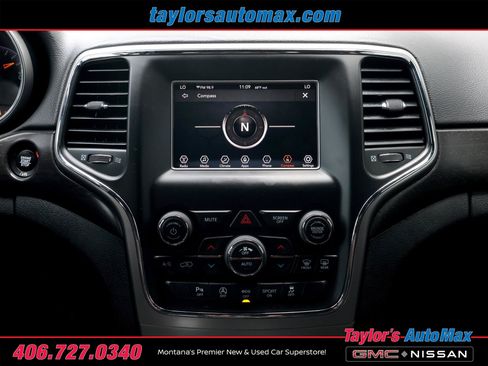 Used 2018 Jeep Grand Cherokee Laredo AWD/4WD image 10