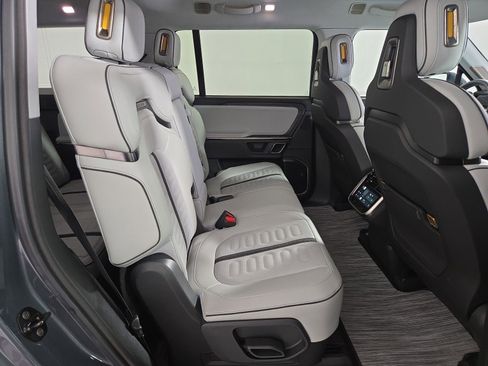 Used 2024 Rivian R1S Adventure AWD/4WD image 23