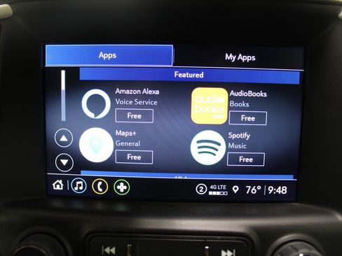 Used 2024 GMC Terrain SLT image 48