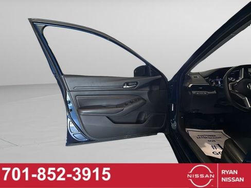 Certified 2019 Nissan Altima 2.5 SR AWD/4WD image 34