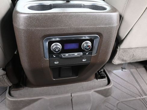 Used 2021 Chevrolet Tahoe Z71 w/ Z71 Off-Road Package image 17